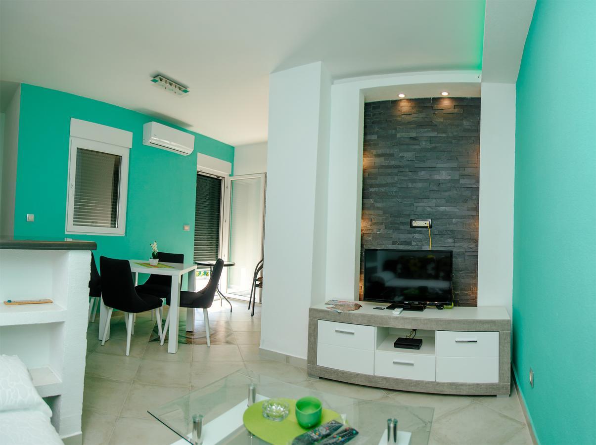 Apartmani Mozaici Рісан Екстер'єр фото