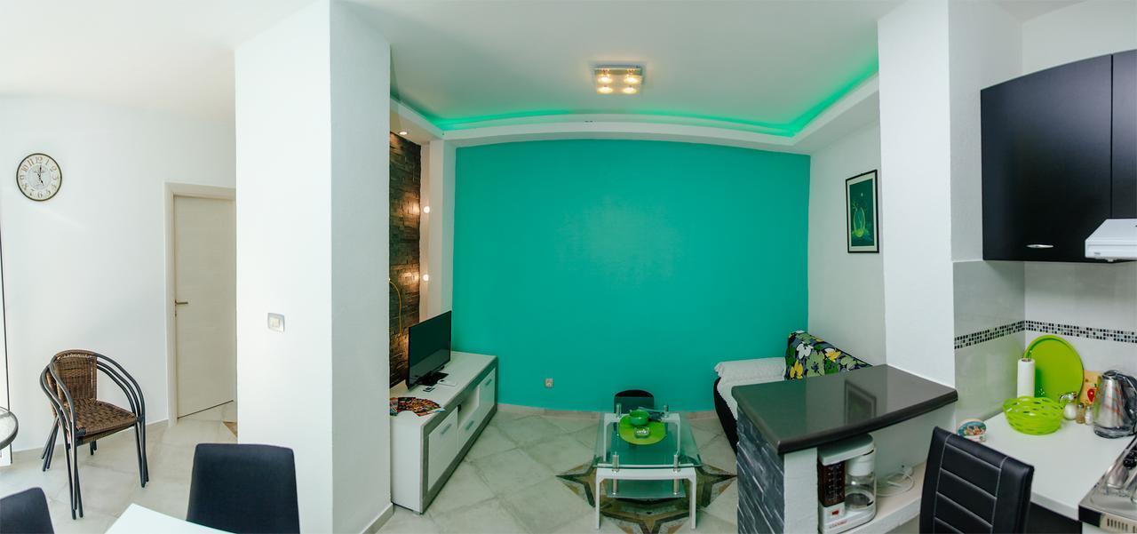 Apartmani Mozaici Рісан Екстер'єр фото
