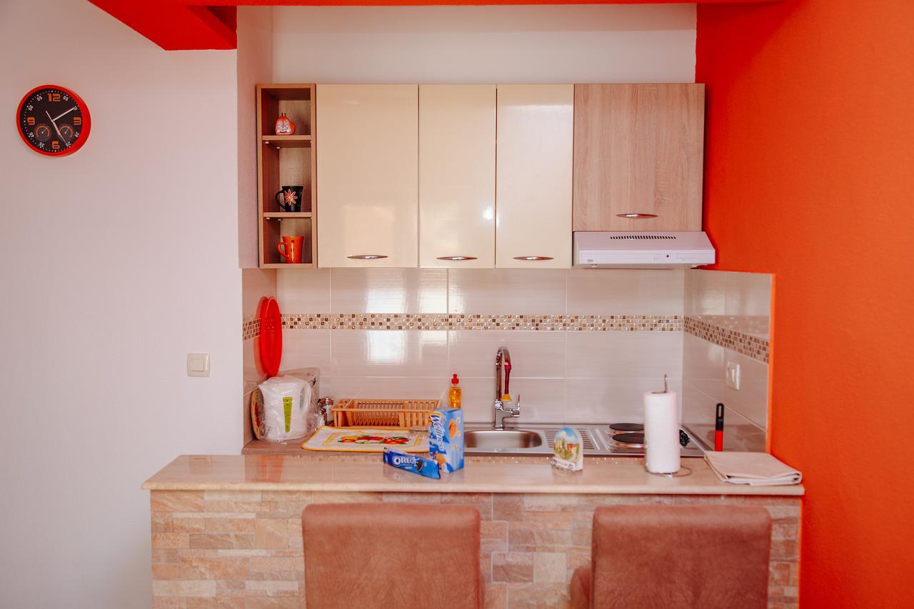 Apartmani Mozaici Рісан Екстер'єр фото