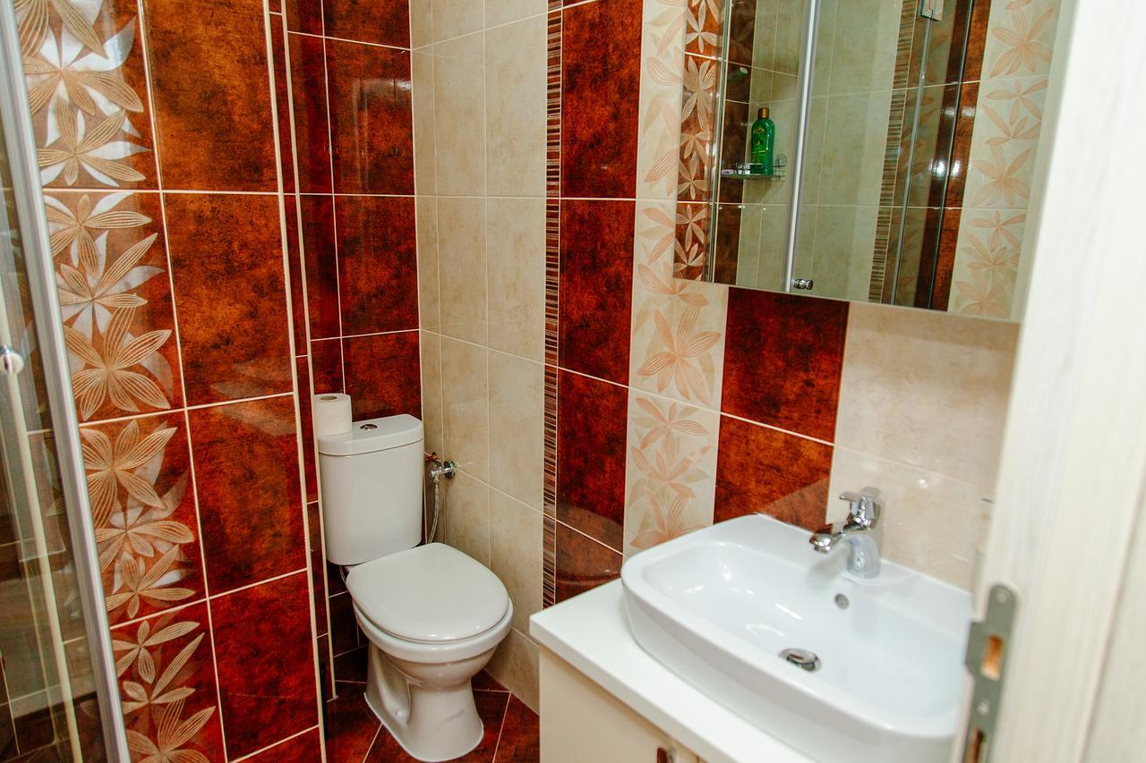 Apartmani Mozaici Рісан Екстер'єр фото