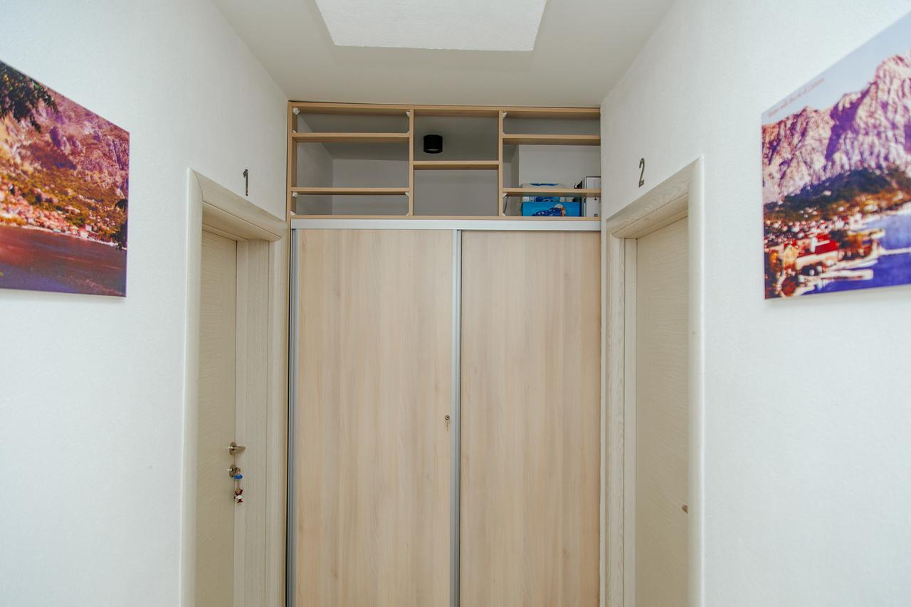 Apartmani Mozaici Рісан Екстер'єр фото